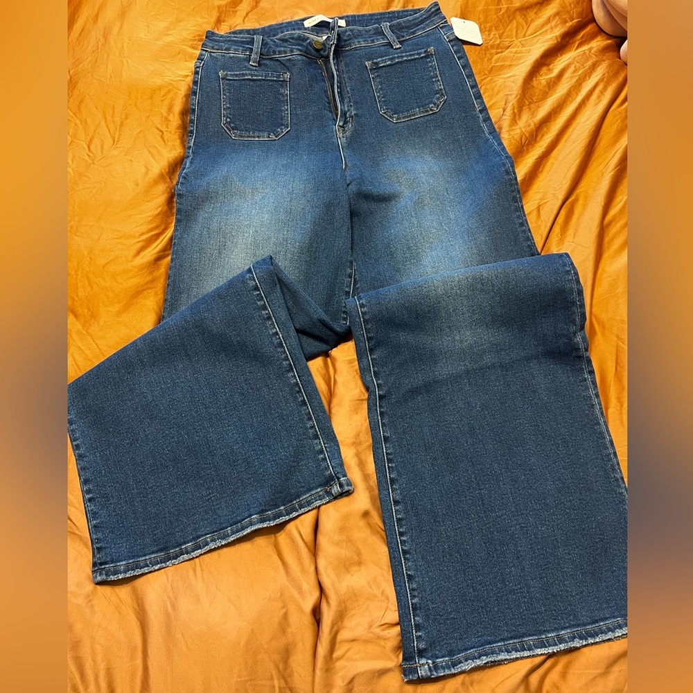 Altar’d State Joslyn Flare Jeans. Sz 30